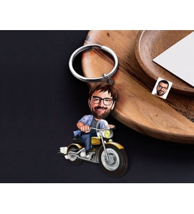 BK Gift Kişiye Özel Motorcu Karikatürlü Ahşap Anahtarlık-1 Sevgiliye Hediye, Arkadaşa Hediye, Doğum Günü Hediyesi