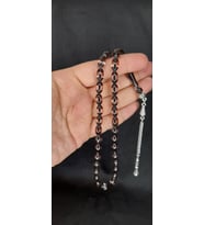 SÜRMELİ UÇAK CAMI TESBİH BORDO-ŞEFFAF RENKLİ BEYZİ KESİM T-340 (Çok Renkli)