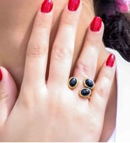 Doğal Taş Oniks Üçlü Doğal Taşlı Antik Model Kadın Ayarlanabillir Yüzük euy76o (Siyah)