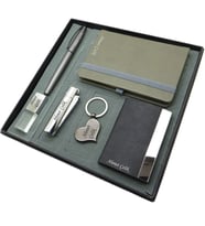 Signator® Fortuna  Kişiye Özel Set - 32 Gb. Kristal Usb Bellek + Not defteri  + Clipper Çakmak + Roller Kalem + Kalpli Anahtarlık ve Kartvizitlik  İsme Özel Hediyelik Set (Karışık)