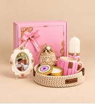 Ng Gifts Kişiye Özel Fotoğraflı Çerçeveli El Emeği Örgü Sepette Pudra Pembe Hediye Seti