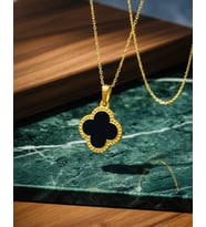 Yonca Model Kolye Siyah Mineli (Sarı Altın)
