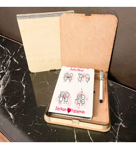 Sevgiliye En Güzel Hediye Ahşap Kutulu Defter Kalem Set 007