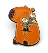 Kapibara Capybara Sevimli Hayvan Papatya Saksısı Çiçek Metal Rozet RX011
