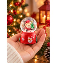 LED Işıklı Mini Noel Baba Kar Küresi 7 cm 2027 Yeni Yıl Temalı Dekoratif Biblo Yılbaşı Hediyesi