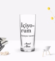 BK Gift Kişiye Özel Renkli Baskılı İçiyorum Öyleyse Varım Tasarımlı Rakı Bardağı-1 (Beyaz)