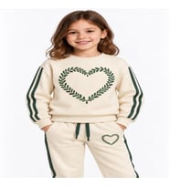 Kız Çocuk Ekru Yeşil Kalp Desenli Şeritli Eşofman Takımı – Sweatshirt ve Jogger Pantolon