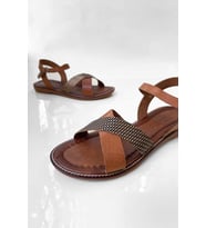 Kadın Çapraz Bantlı Hakiki Deri Sandalet (Taba)