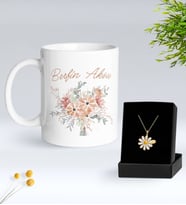 BK Gift Kişiye Özel İsimli Çiçek Tasarımlı Beyaz Kupa ve Papatya Kolye Hediye Seti - 19, Sevgiliye Hediye, Anneye Hediye, Arkadaşa Hediye