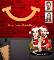 Kişiye Özel Yılbaşı Sevgili Karikatürlü 5mm Şeffaf Pleksi Akrilik Biblo Model-3