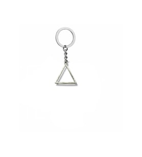 Üçgen Çerçeve Figürlü Anahtarlık – Minimal Geometrik Metal Unisex Aksesuar
