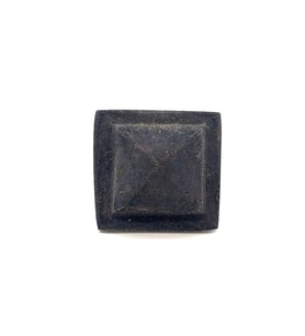 Antika Tarz Dekoratif Pirinç Flanşlı Piramit Kabara - 29 Mm, Oksit