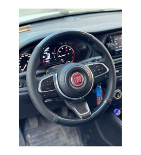 Fiat Egea 2020-2024 Uyumlu Araca Özel Dikmeli Direksiyon Kılıfı (Soft Nokta Mikrofiber 5D Carbon)
