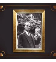 Altın Varaklı Çerçeveli Paspartulu Atatürk Tablo nl02A636 (Gold)