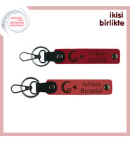 Kişiselleştirilebilir Çocuk Ve Ayyıldız Anahtarlık Seti, Şık Özel Hediyelik, Kırmızı-Nar Çiçeği