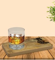 BK Gift Kişiye Özel Mermer Tasarımlı Doğal Ahşap Tabaklı Viski Bardağı Sunum Seti Model 15