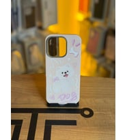 iPhone 16 Pro Uyumlu Özel Tasarım Sevimli Figürlü Deri Dokulu Telefon Kılıfı (Pembe)