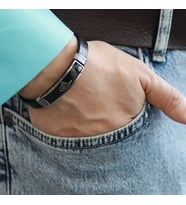Tuğra Temalı Siyah Deri-Çelik Kombinli Erkek Bileklik (Çok Renkli)