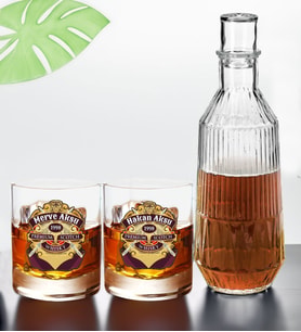 BK Gift Kişiye Özel İsimli DTF Premium Whiskey Tasarımlı İkili Viski Kadehi ve Karaf Seti-1, Arkadaşa Hediye, Sevgiliye Hediye