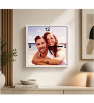 Kişiye Özel 3lü Fotoğraf Çerçevesi Ve Fotoğraf Baskılı Duvar Saati 20x20 Kaliteli Plastik Ten Üretilmiştir.Sessiz Çalışan Akar Mekanizmalı