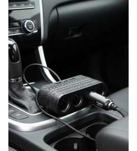 Araç Çakmak Çoklayıcı 4 Çıkışlı 2 USB ve Type C Girişli Çok Fonksiyonlu Şarj Ünitesi