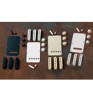 Fender 0991363000 Stratocaster Manyetik Kapağı Seti (Siyah) 3 Adet Siyah Manyetik Kapağı Stratocaster Modifiye ve Yedek Parça