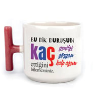 Bu Dik Duruşun Baskılı Kadınlar Günü Kırmızı Kulplu T Kupa