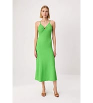 Kadın İnce Askılı V Yaka Dokulu Bodycon Maxi Elbise Astarsız Rahat Kesim Yaz Koleksiyonu Günlük