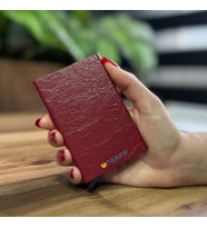 Mekanizmalı Kartlık Rfid Korumalı Alüminyum Otomatik Mekanizmalı Kredi Kartlık Desenli Kabartmalı Bordo Deri