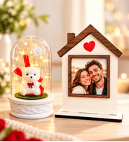 Kişiye Özel Fotoğraflı Ahşap Ev Çerçevesi ve LED Işıklı Beyaz Ayıcıklı Fanus Hediye Seti (ab1)