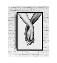 Love Aşk El ele Tutuşan Sevgili Dekor Konsept Tablo MDF Kaliteli Baskı Çerçeve Görünüm(19x27 cm)