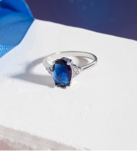 925 Ayar Safir Rengi Oval Taşlı Gümüş Yüzük