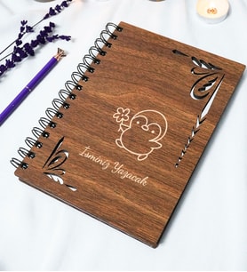 Kişiye Özel Penguen Desenli Ahşap Kapaklı Defter - Ajanda - İsme Özel - A5 60 Yaprak (120 SAYFA) Hediyelik (Gümüş)