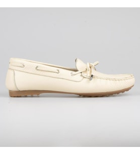 Bej Fiyonklu Deri Kadın Loafer