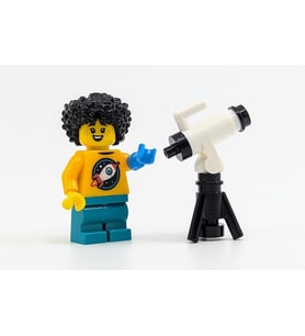 LEGO Minifigures 71048 Series 27 : 4.Astronomer Kid