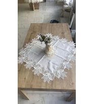 Masa Üzerine Runner, Sehpa Örtüsü Fransız Dantel Detaylı Kare 88x 88 cm Kayla Kreme