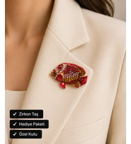 Lüks Kristal Taşlı Kırmızı Balık Broş - Nostaljik Kadın Yaka İğnesi