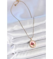 316L Çelik Gold Renk Zincir Pembe Mineli İncili Çiçek İşlemeli Portre Model Ka - SSSSSS4611-2