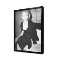 Siyah Beyaz Marilyn Monroe Çerçeveli Cam Tablo