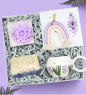%100 El Yapımı Kupa & Kabak Lifli Sabun & Lotus Mum & Gökkuşağı Anahtarlık Hediye Seti
