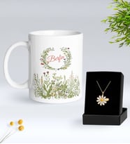 BK Gift Kişiye Özel İsimli Çiçek Tasarımlı Beyaz Kupa ve Papatya Kolye Hediye Seti - 13, Sevgiliye Hediye, Anneye Hediye, Arkadaşa Hediye