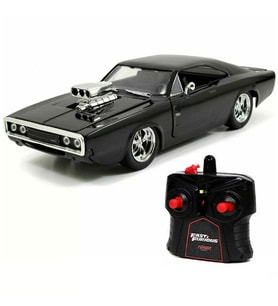 USB Şarjlı Uzaktan Kumandalı Araba Yeni 1:16 Fast & Furious Dom’s Dodge Charger R/T