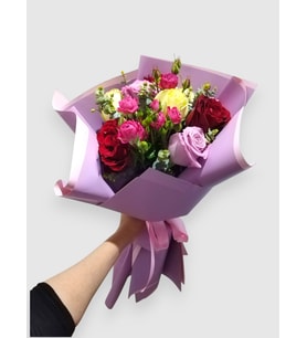 BITKI TASARIMI Lila Bukette Lila, Pembe, Beyaz ve Kırmızı Güller