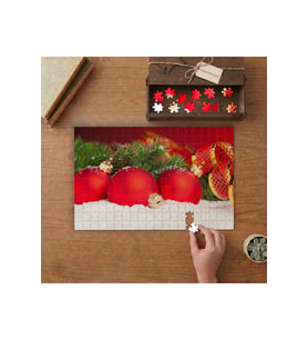 Kırmızı Çam Ağacı Süsleri Tasarımı 240 parça Ahşap Puzzle Ahşap Kutuda MP00200
