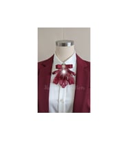 Bordo Rengi Kadın Fiyonk Broş. Parlayan Rhinestone Sallantılı Detaylı Fiyonk Broş .Boyun Kravat