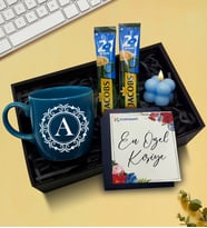 Kişiye Özel Mavi Kupa & Jacobs & Bubble Mum Hediye Seti