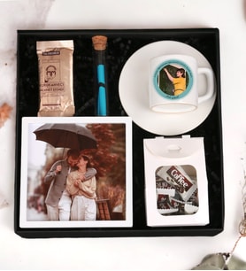 Kişiye Özel Fotoğraflı Öğretmenler Günü Tasarımlı Türk Kahve Fincanı Çerçeve ve İntense Coffee Şeker