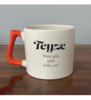 Teyze Baskılı Turuncu Kulplu D Kupa