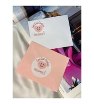 Pembe Kalpli Gülen Emoji Etiketi Sen Çok Özelsin Renkli Yuvarlak Mat Sticker 4 Cm (40 Adet)