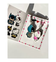 Batman & Hello Kitty 2’li Çift Kolye Seti (Gümüş)